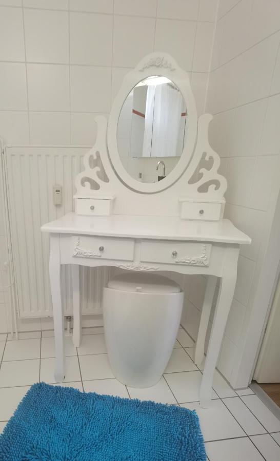 Modernes Studio-apartment Nahe Zentrum Mit Garagenplatz * Wien